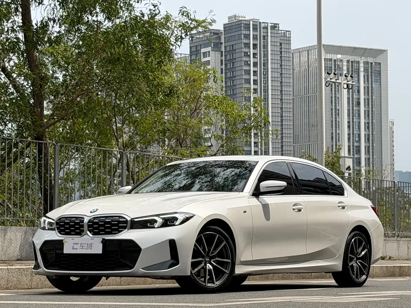 BMW 3 Series 2023 325Li M Sport Package