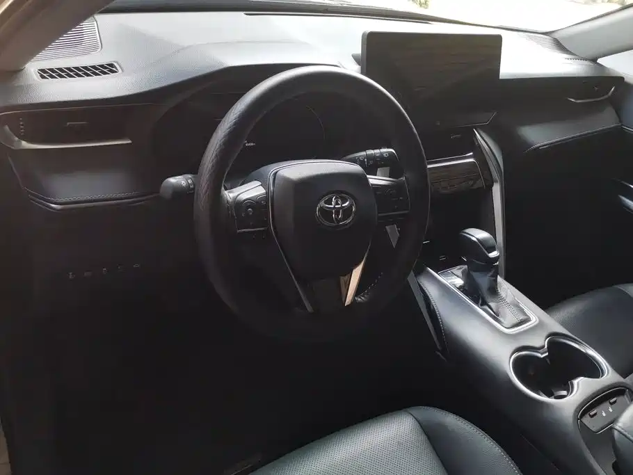 Toyota Lingfang HARRIER 2021 2022 2.0L CVT 2WD Premium Edition