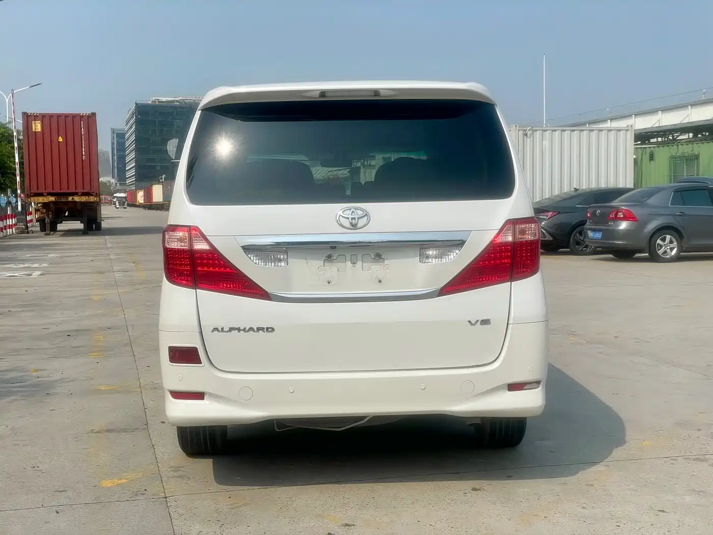 Toyota Alphard 2011 3.5L Luxury Edition фото 6
