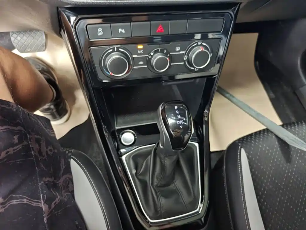 Volkswagen Tanying 2025 2023 Model 200TSI DSG Joy Smart Connect Edition