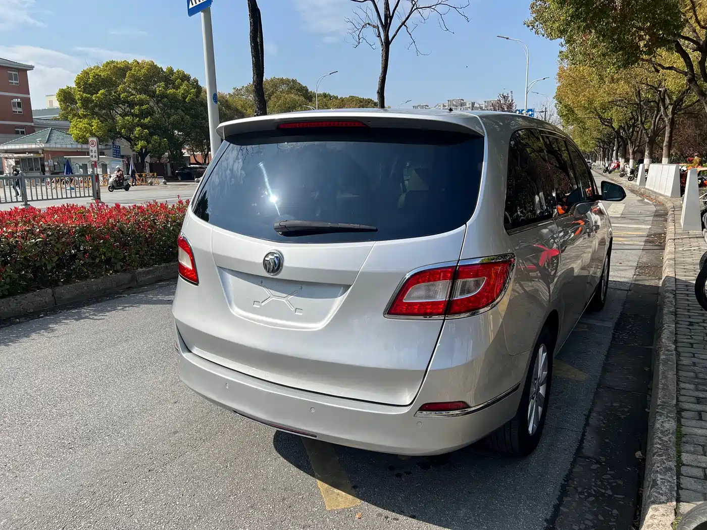 Buick GL8 2013 2.4L CT Luxury Business Comfort Edition фото 7