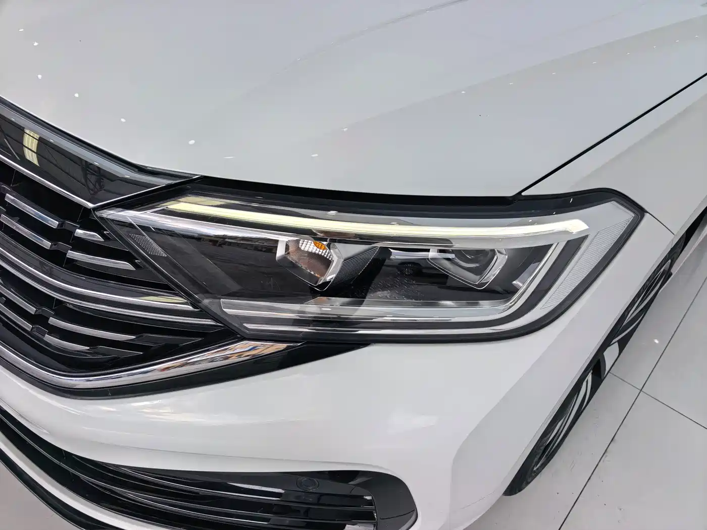 Volkswagen Sagitar, миниатюра 13