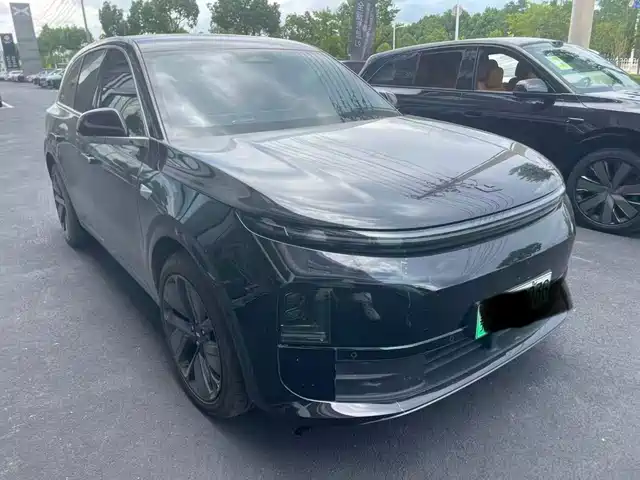 Li Auto L6 2024