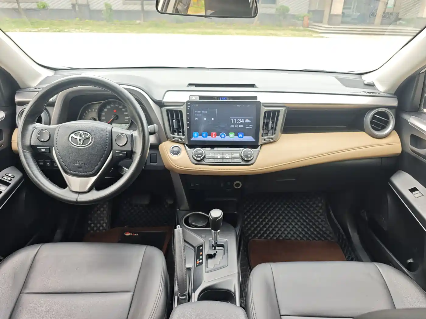 Toyota RAV4 Rongfang 2016 2.0L CVT 2WD Trend (China V) фото 15