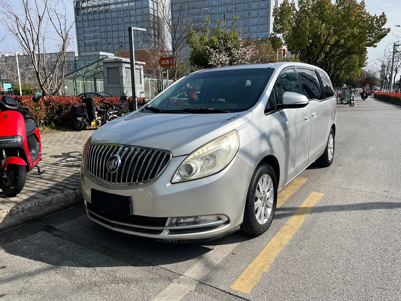 Buick GL8 2013 2.4L CT Luxury Business Comfort Edition