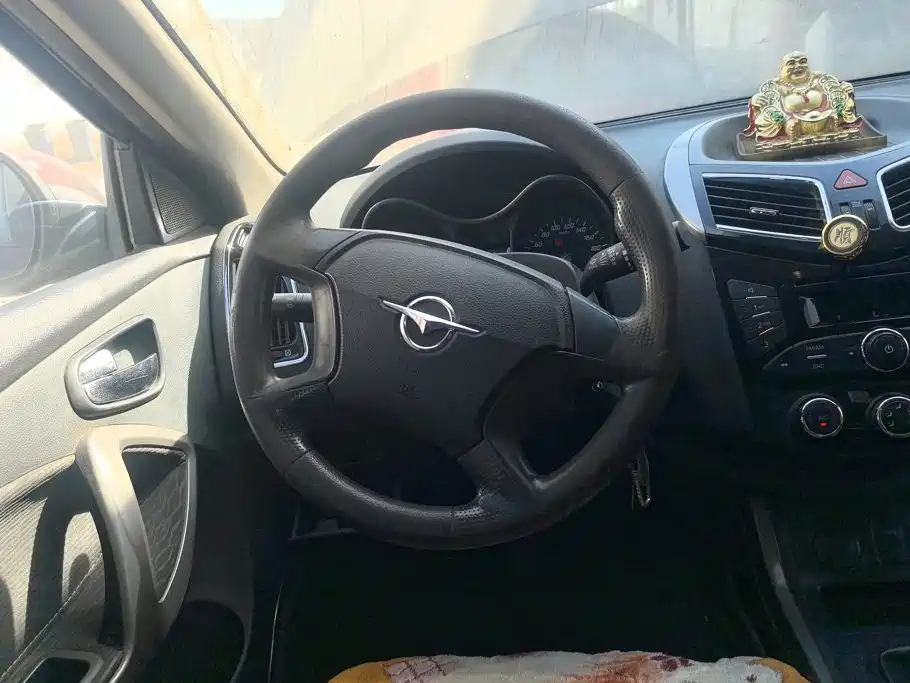 Фото 15 - Haima S5