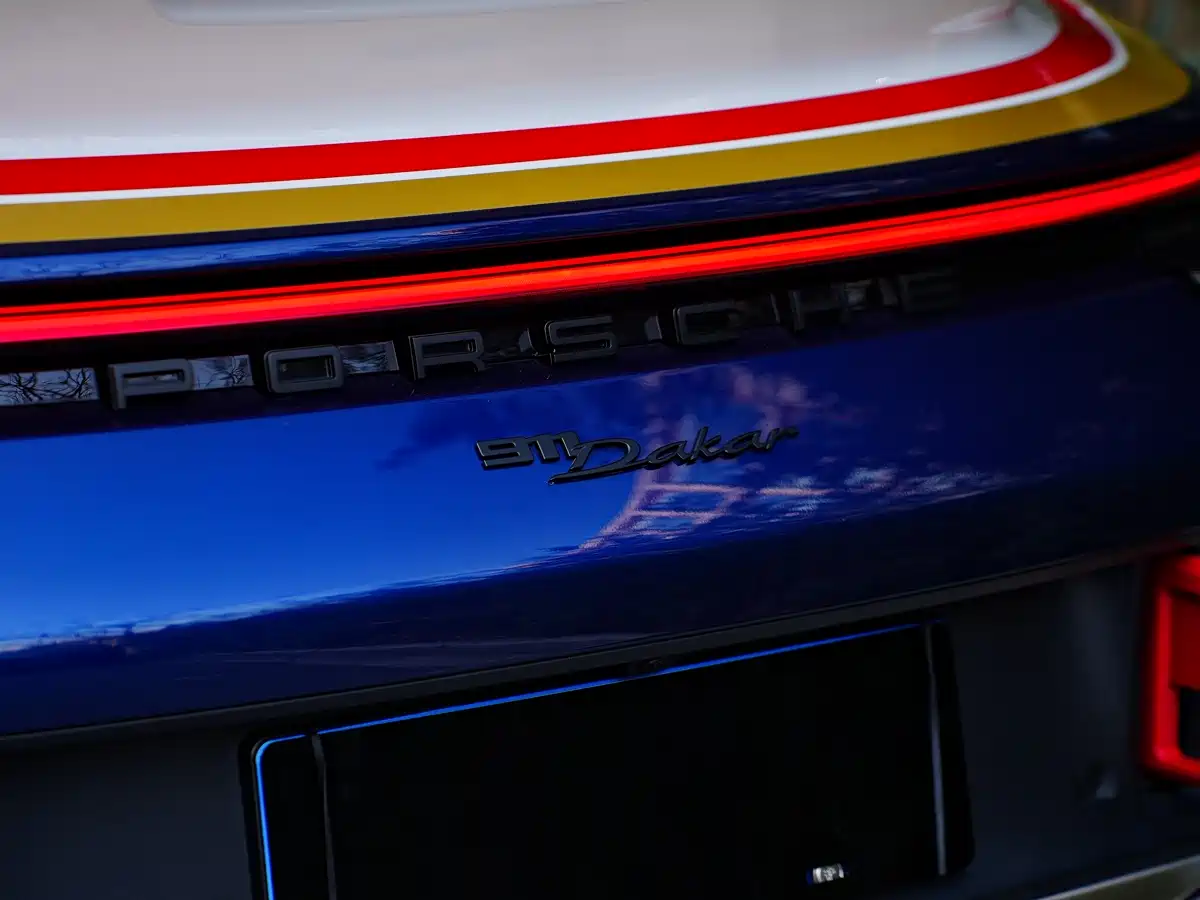 Porsche 911 2023 Dakar 3.0T фото 12