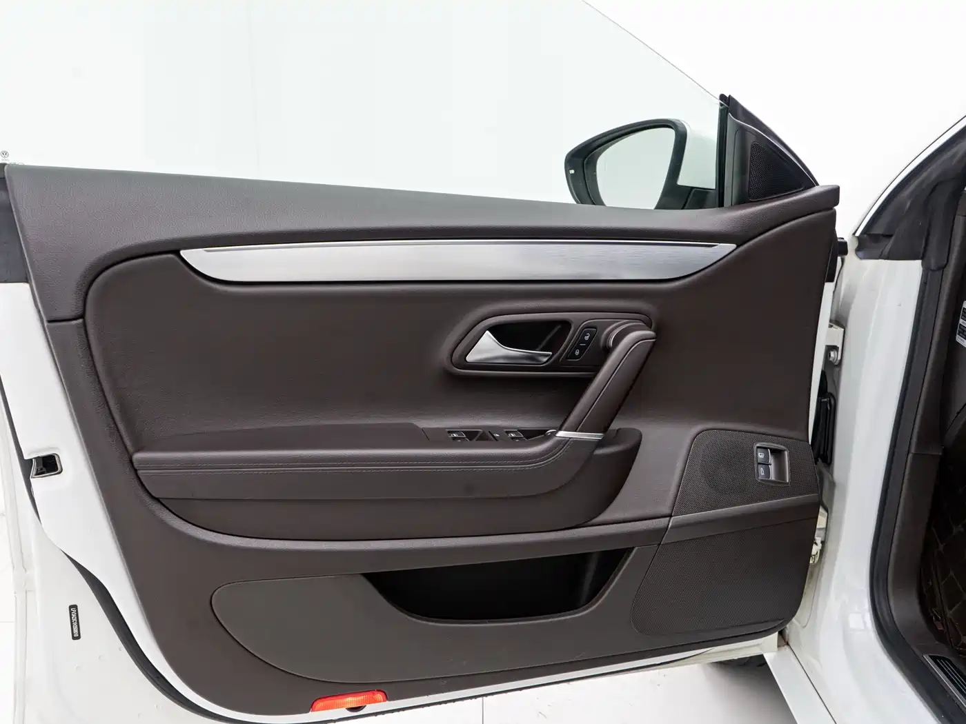 Volkswagen FAW-Volkswagen CC 2016 Model 2.0TSI Luxury фото 15