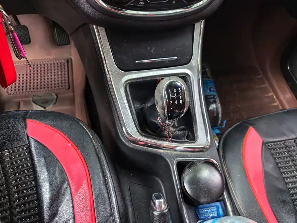 Baojun 560 2015 2015 1.8L Manual Elite