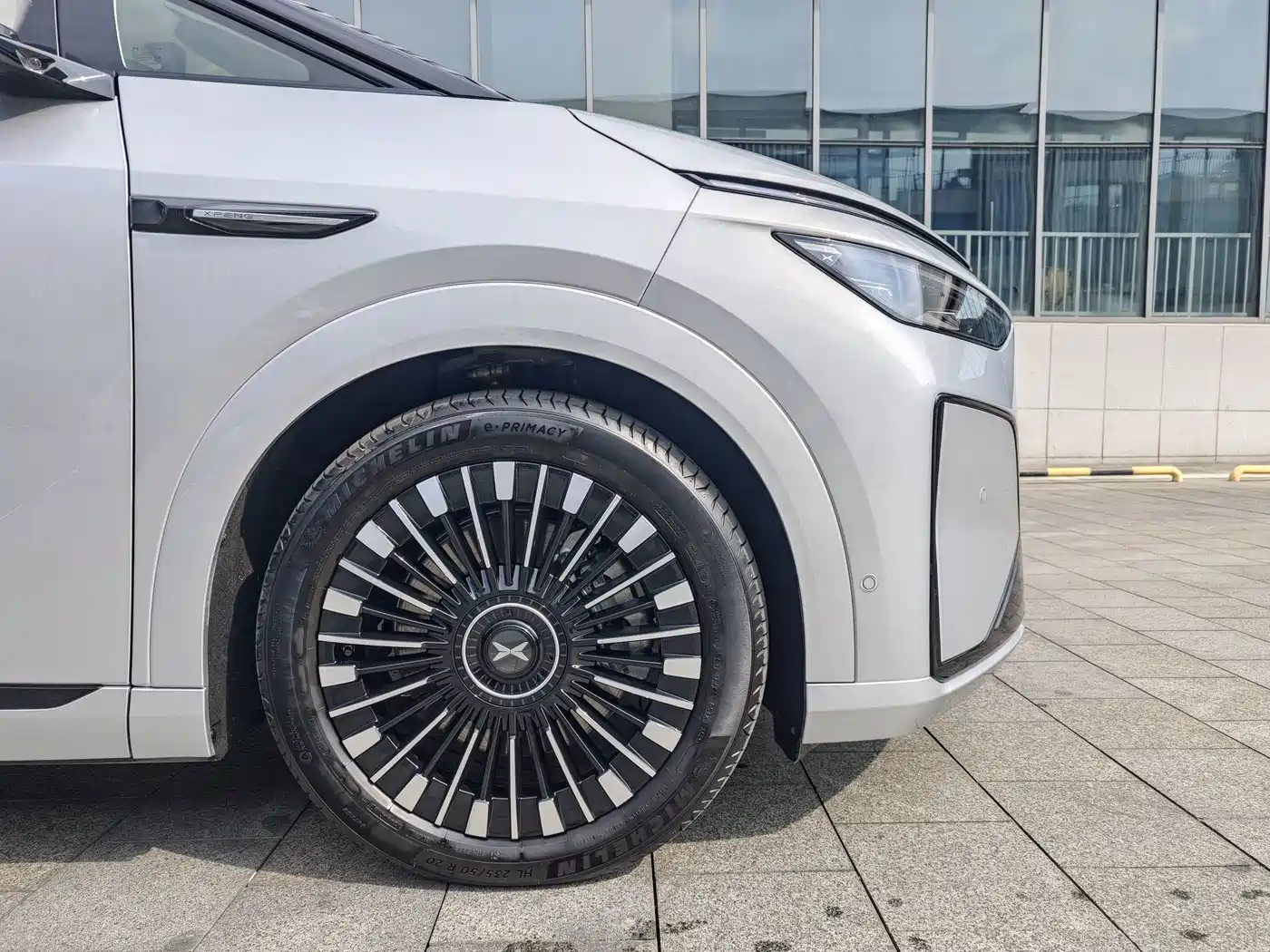 XPeng X9 2025 2025 Extended Range Edition
