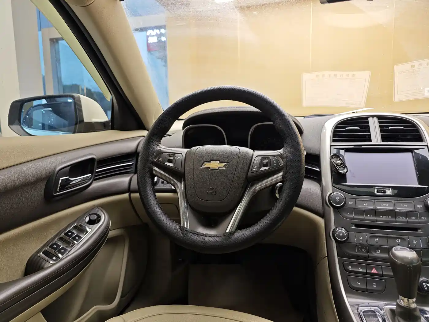 Chevrolet Malibu 2013 2.0L Automatic Luxury Edition фото 14
