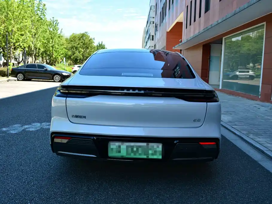 Geely Galaxy Galaxy E8 2025 2025 575km Exploration Smart Drive Edition