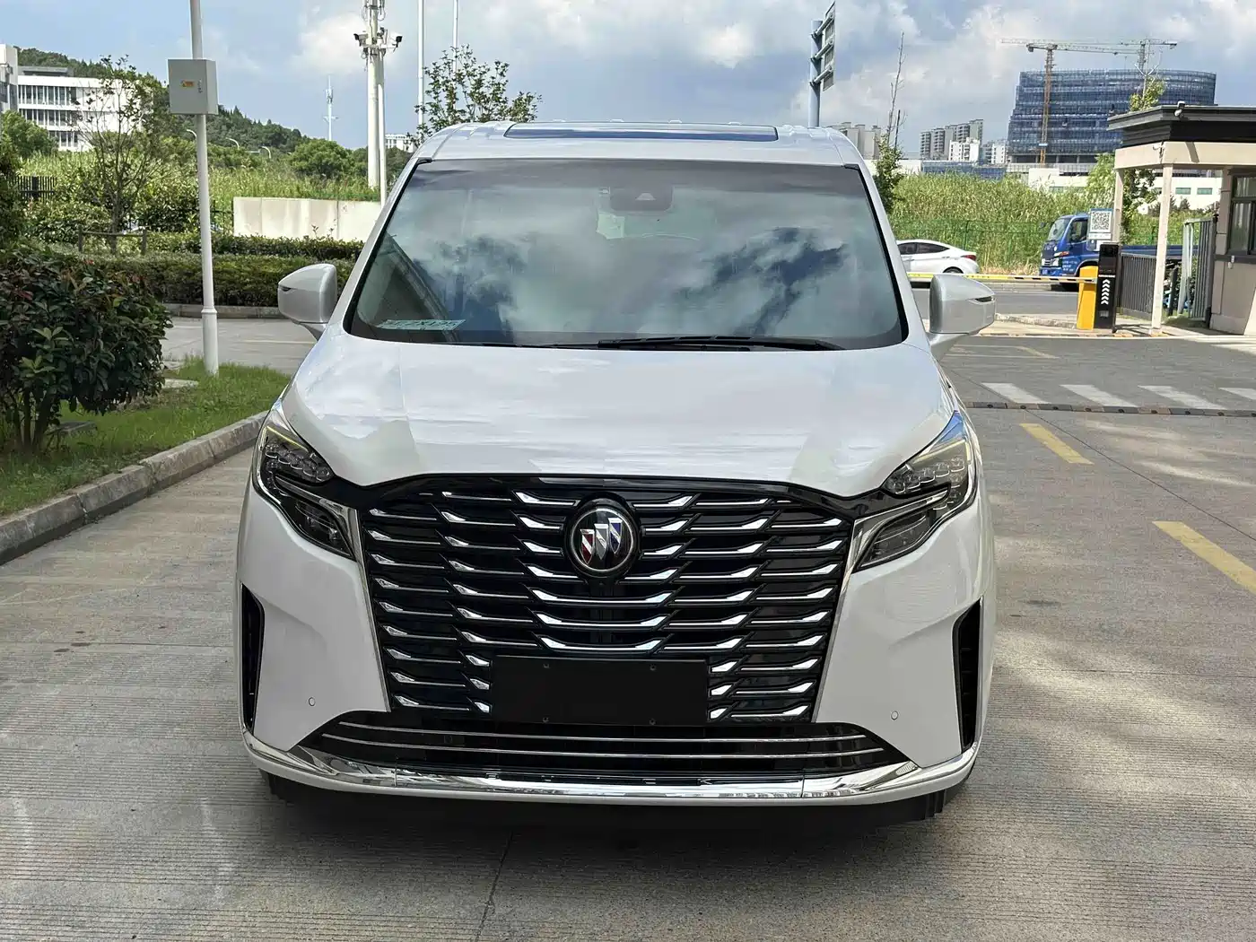 Фото 2 - Buick GL8