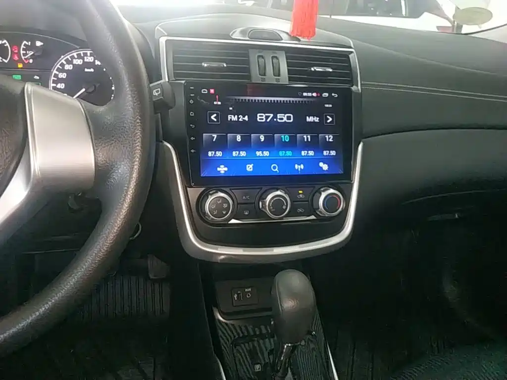 Nissan Tiida, миниатюра 13