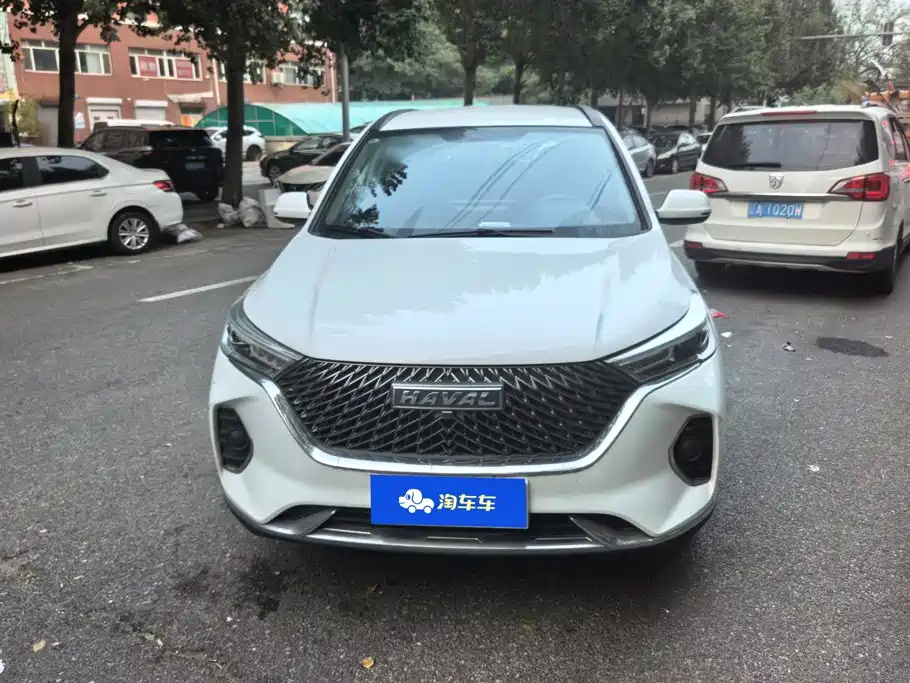 Photo 2 - Haval M6