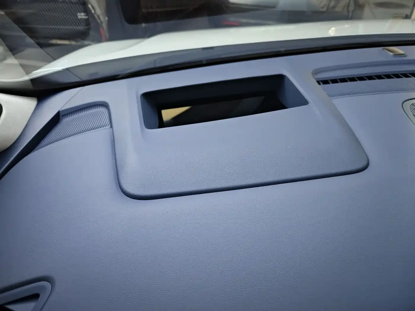 BUICK GL8 NEW ENERGY