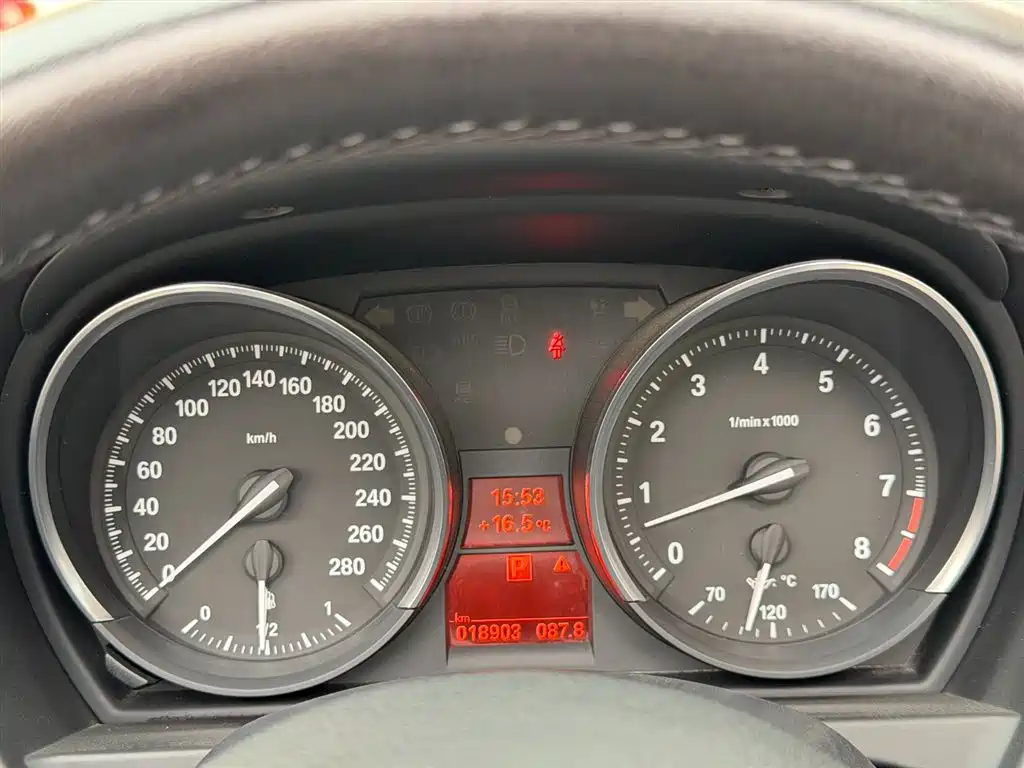 BMW Z4 2010 sDrive30i Leading Model фото 13