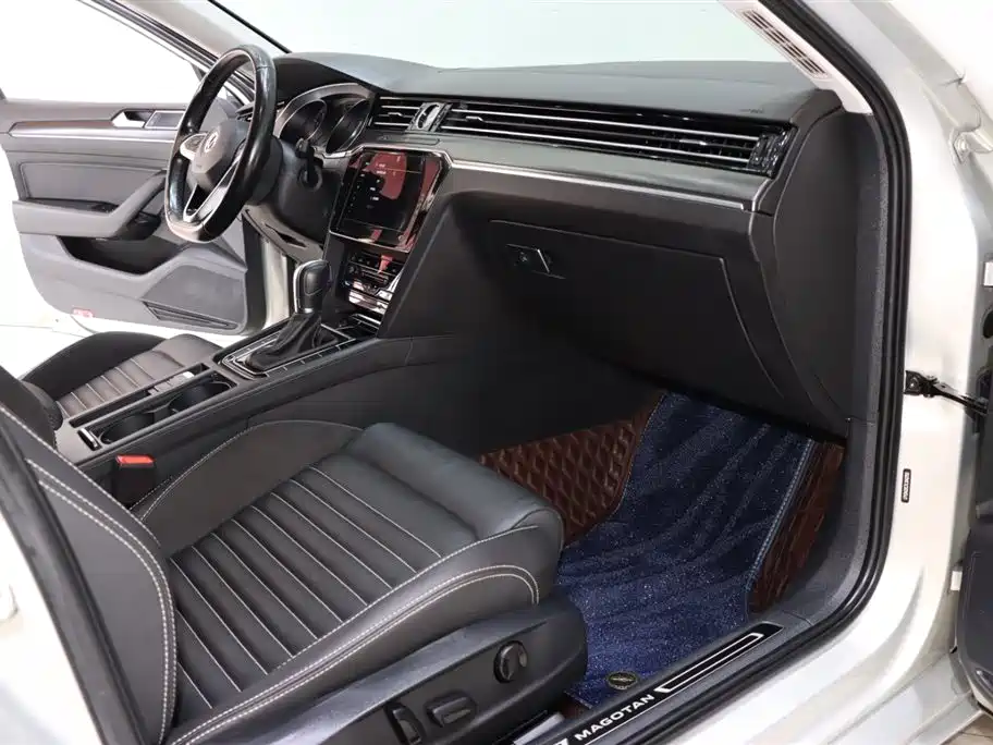 Volkswagen Magotan 2020 280TSI DSG Leading фото 7