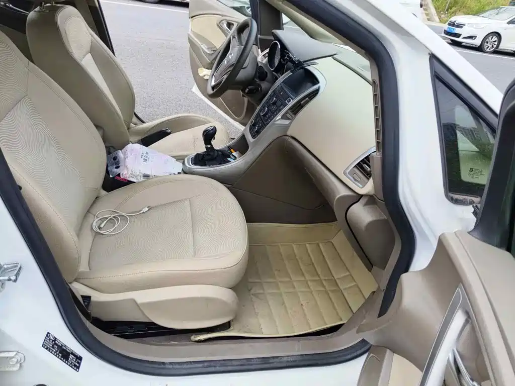 Фото 13 - Buick Excelle