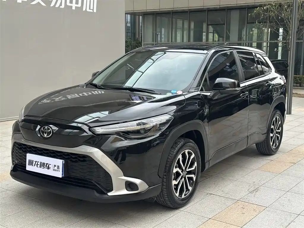 Toyota Frontlander 2023 2.0L CVT Luxury Edition фото 3