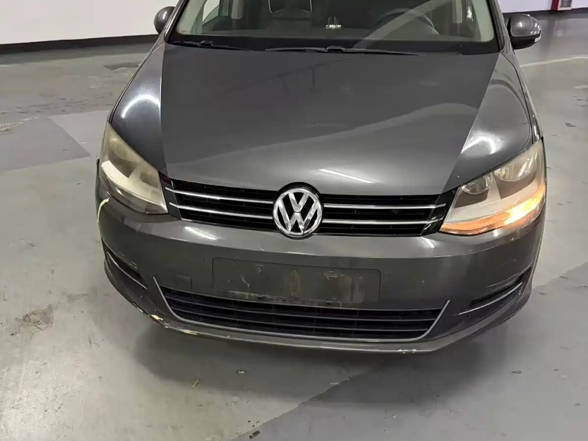 Photo 1 - Volkswagen Sharan