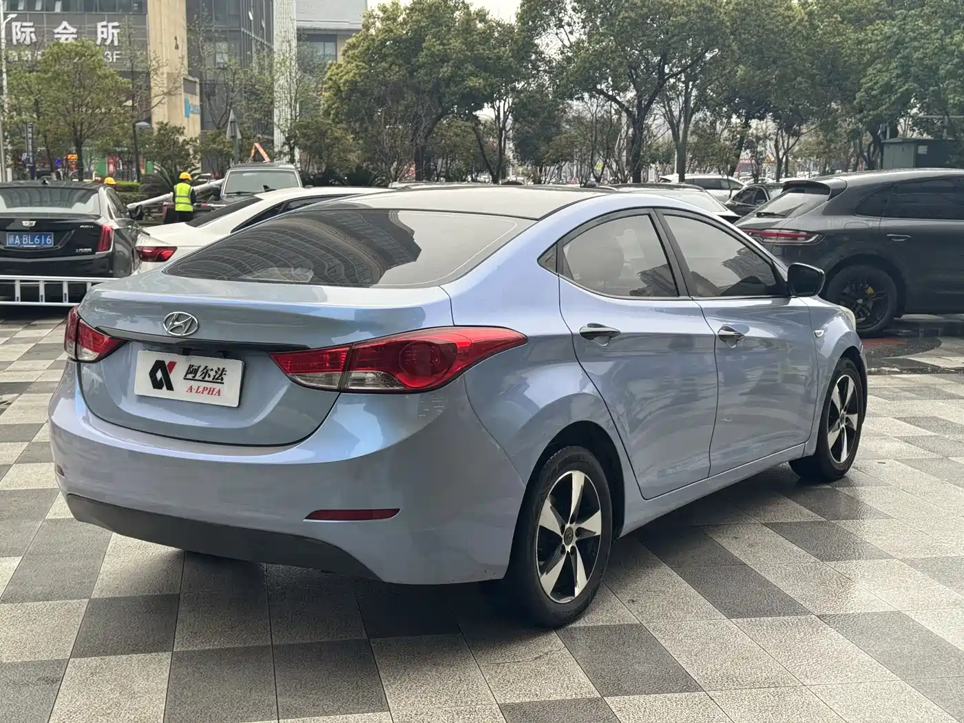 Hyundai Langdong 2012 1.6L Automatic Fashion фото 6