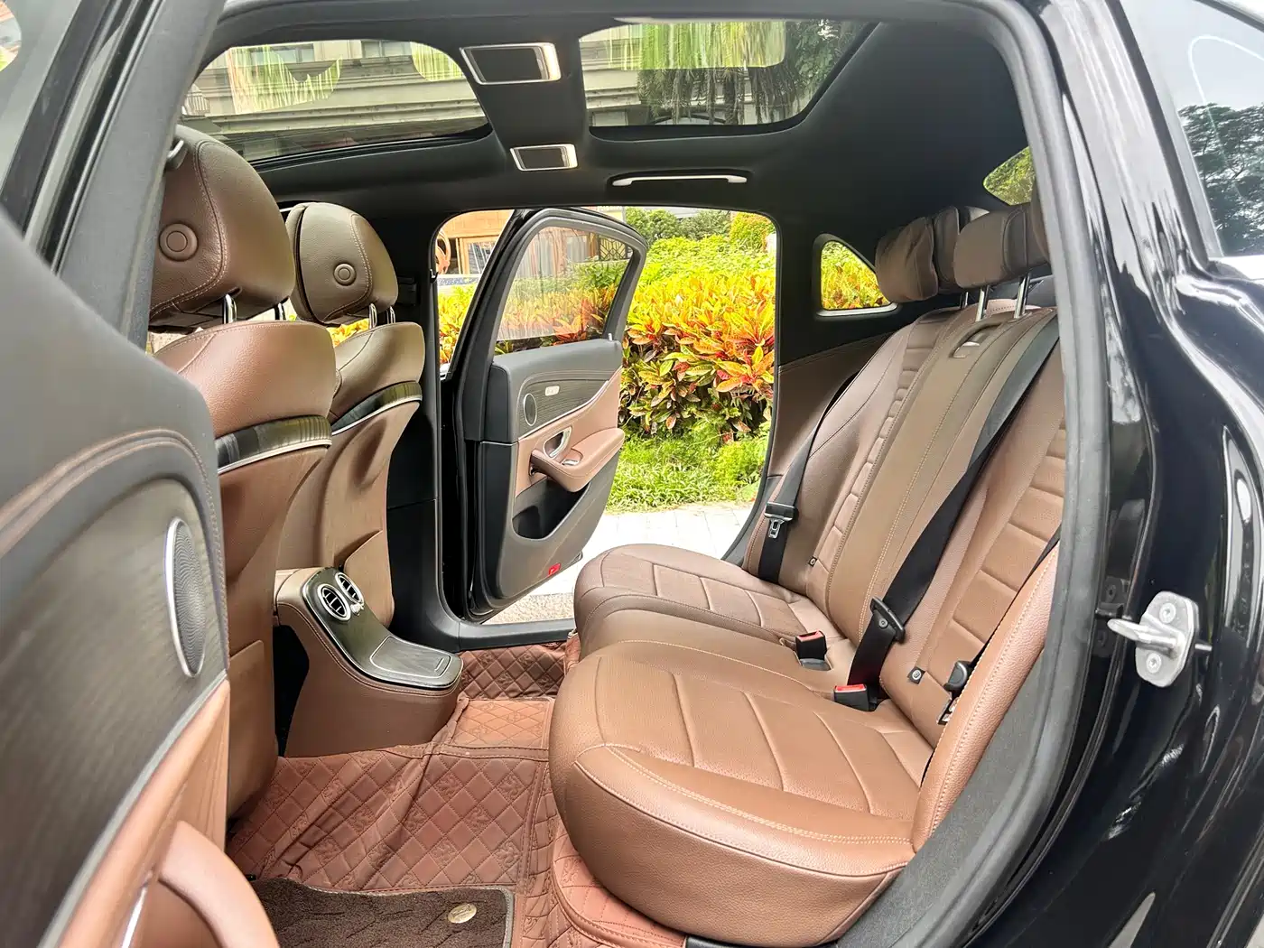 Mercedes-Benz E-Class 2021 E 300 L Fashion фото 21