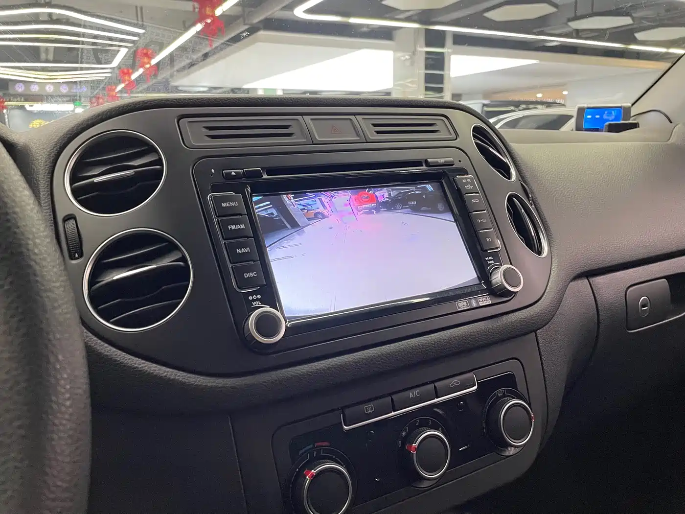 Volkswagen Tiguan 2015 1.8TSI Automatic 2WD Comfortline фото 15