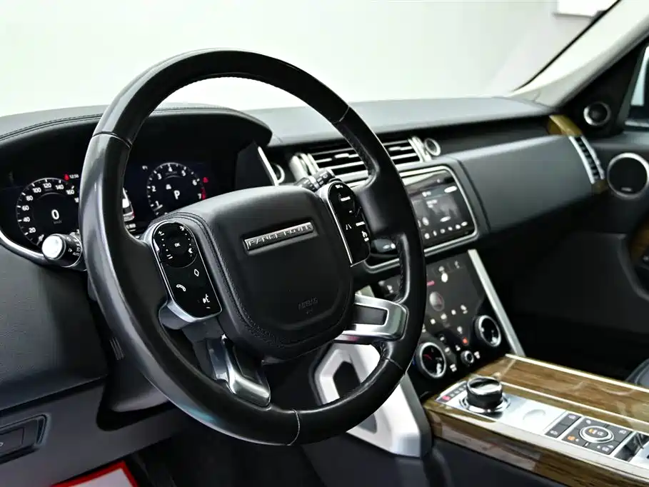 Land Rover Range Rover 2019 3.0 SCV6 Heritage Edition фото 15