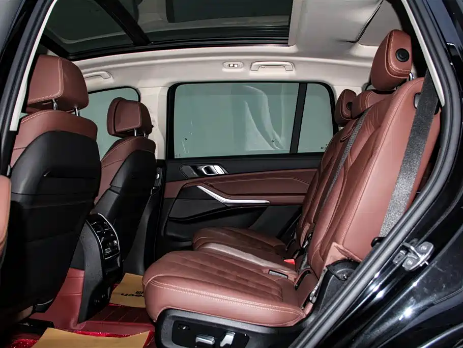 BMW X7 2020 xDrive40i Leading Luxury Package фото 20
