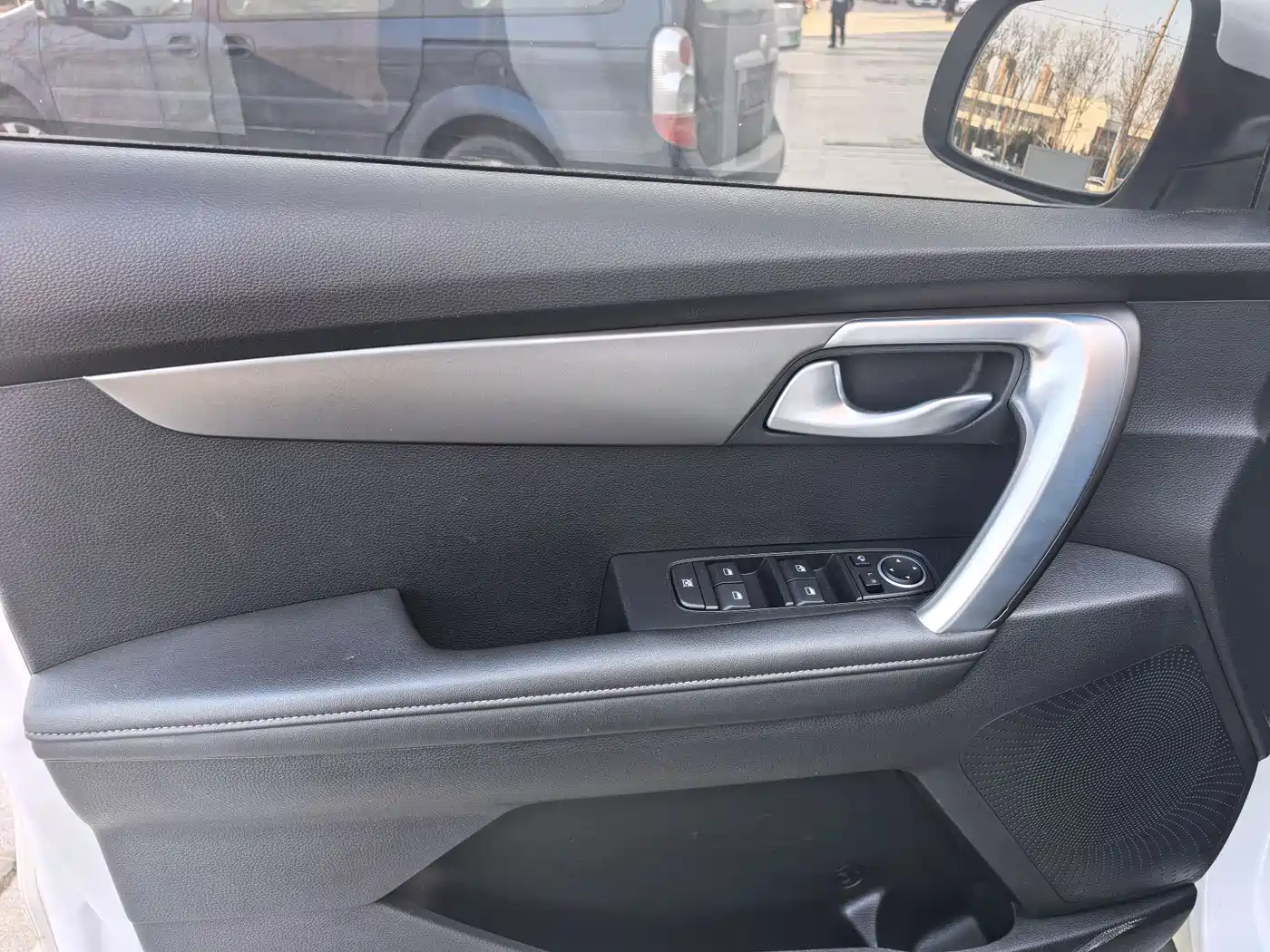 Kia Sportage 2019 2.0L Automatic Smart Luxury Edition фото 11