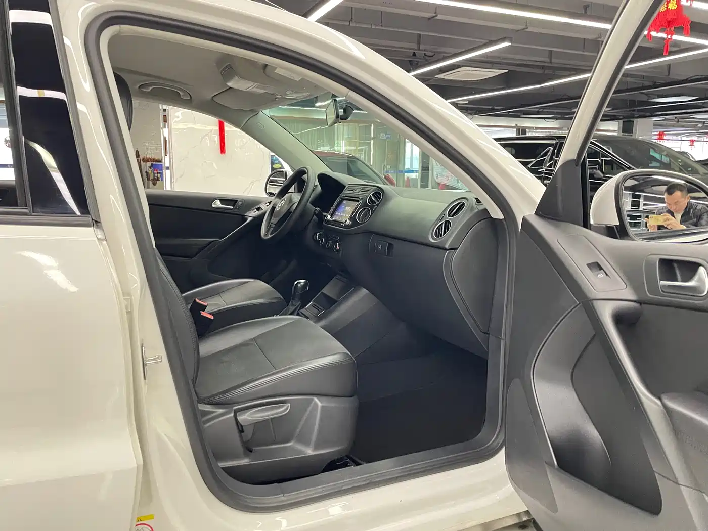 Volkswagen Tiguan 2015 1.8TSI Automatic 2WD Comfortline фото 8
