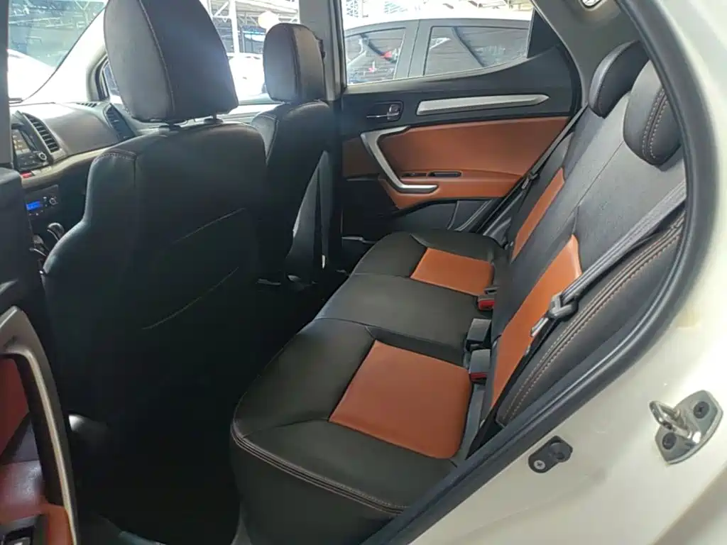 JAC Motors Refine S3 2015 2014 1.5L CVT Luxury Smart