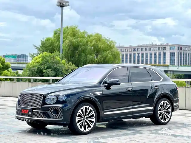 Bentley Bentayga PHEV 3.0T PHEV