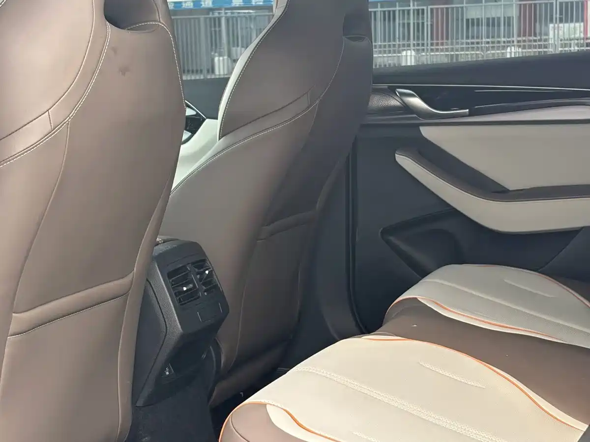 Photo 6 - BYD Qin PLUS