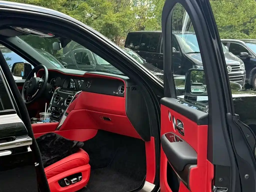 Rolls-Royce Cullinan 2019 2018 4-Seater Version