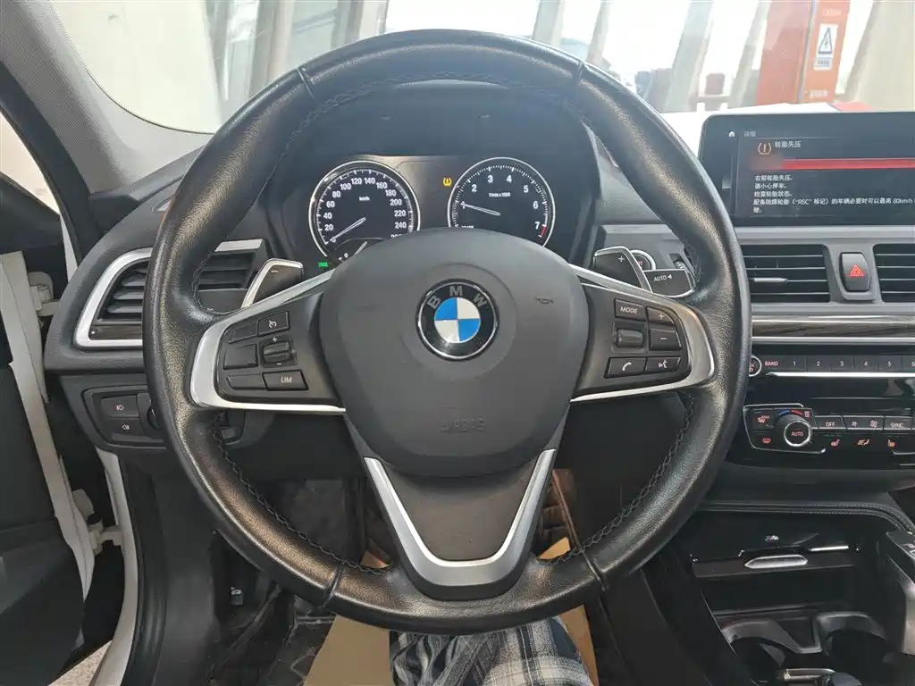 Фото 8 - BMW 1 Series