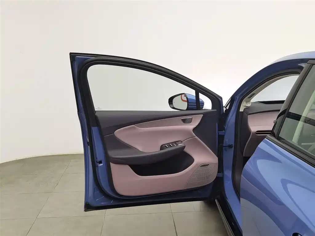 Hongqi HONGQI TIANGONG 05