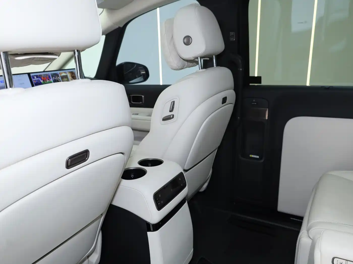 Li Auto MEGA 2025 2025 Model Home Family Special Edition