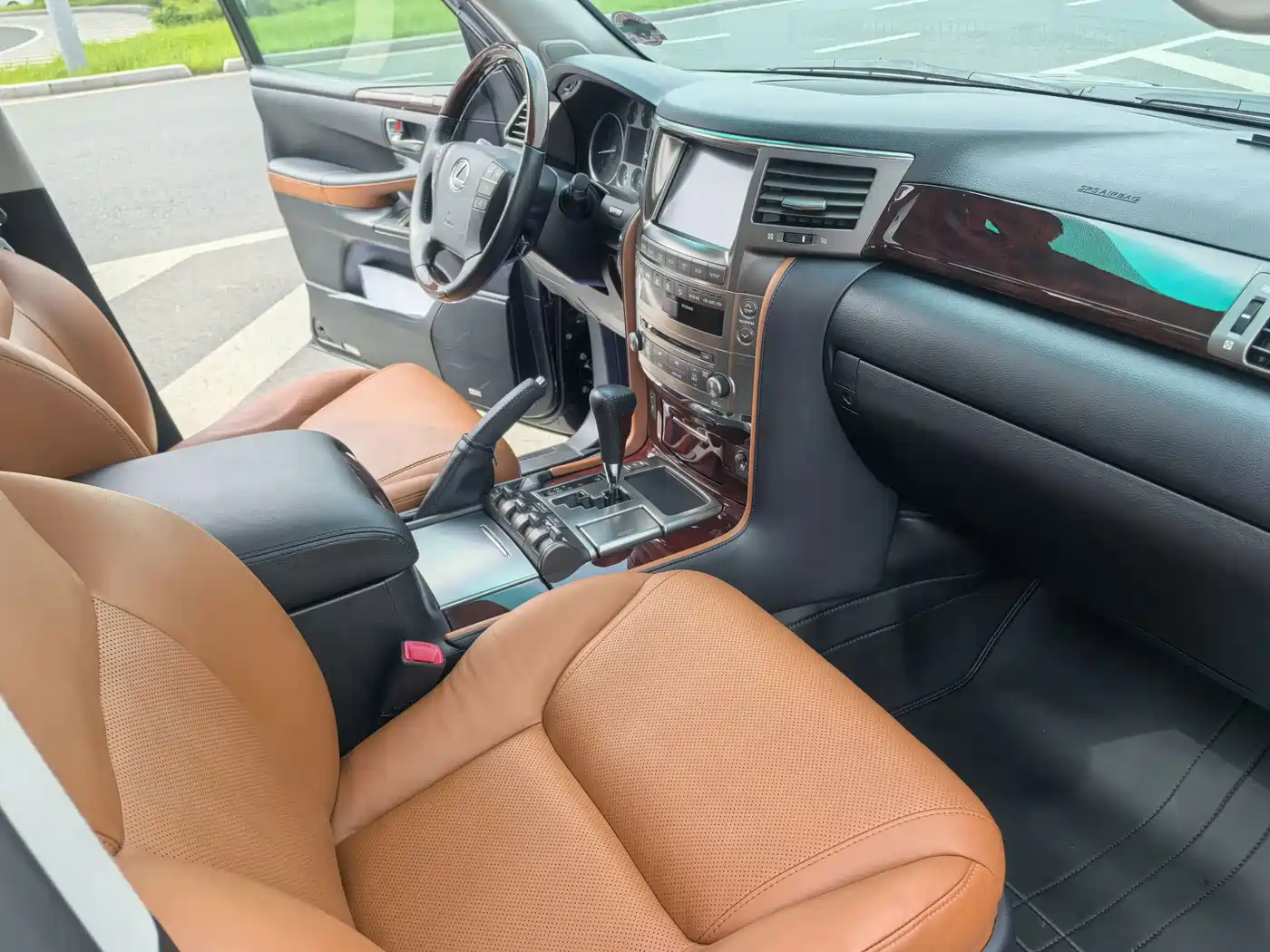 Lexus LX 2011 2012 Model 570
