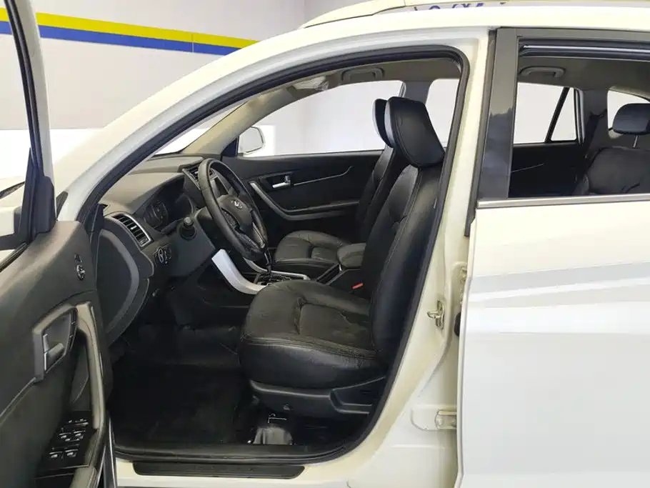 Landwind X5 2016 2016 Plus 1.5T CVT Innovation Edition