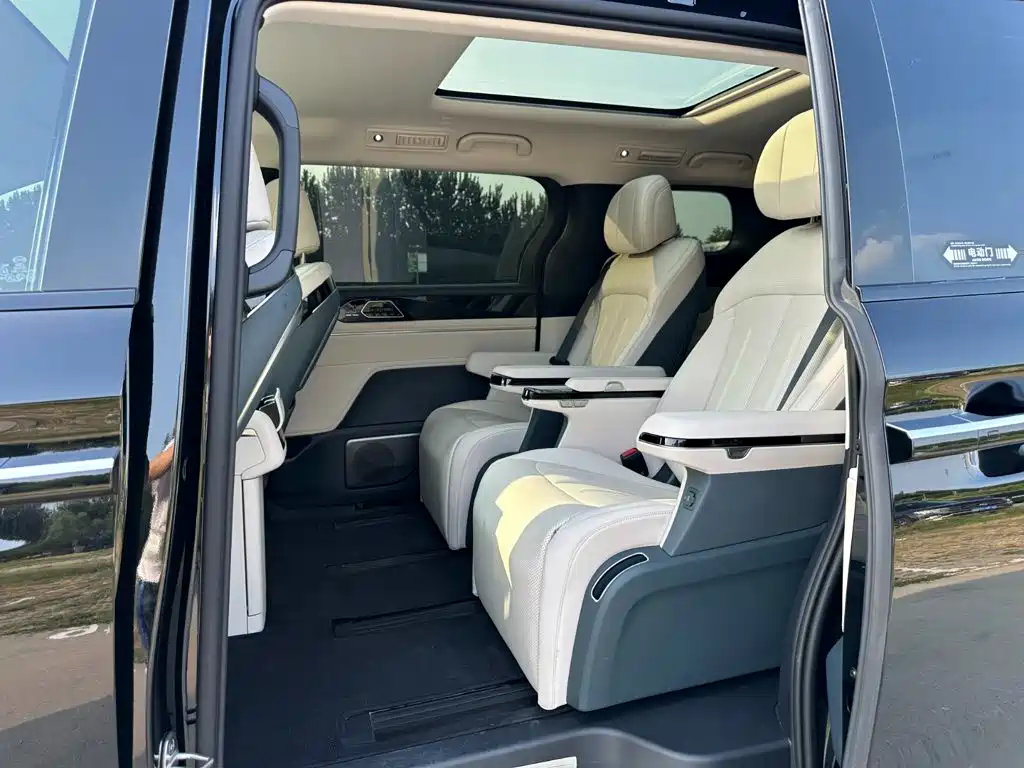 BYD Xia 2026 2026 DM-i 1.5T 218km Premium