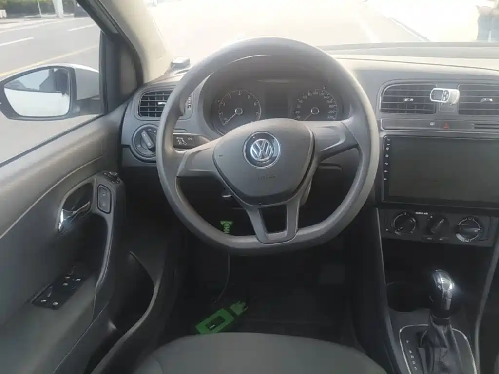 Volkswagen Polo 2016 2016 1.4L Automatic Trend