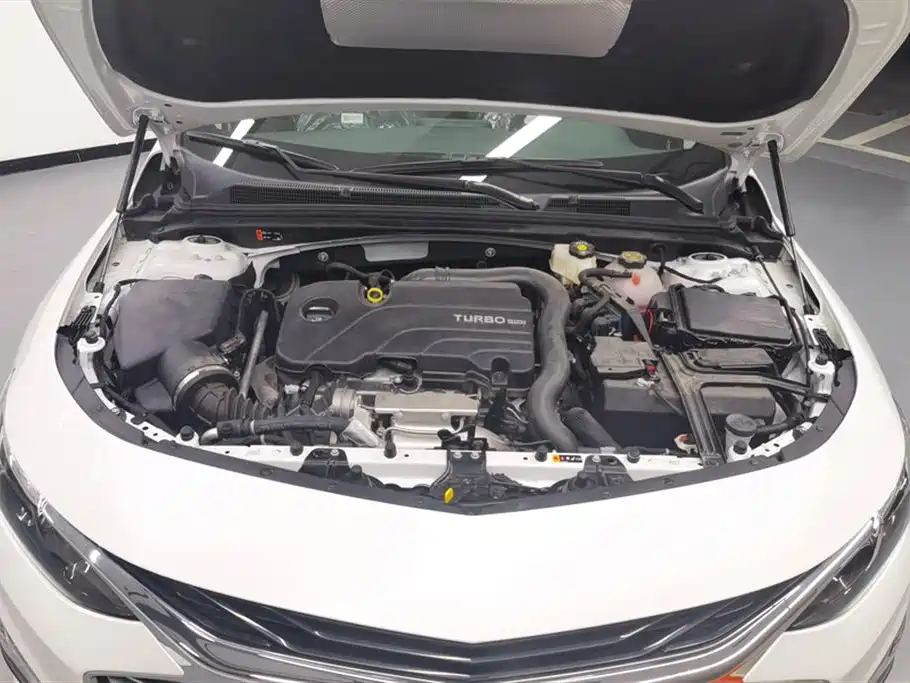 Chevrolet Malibu XL 2023 1.5T RS Edition фото 10
