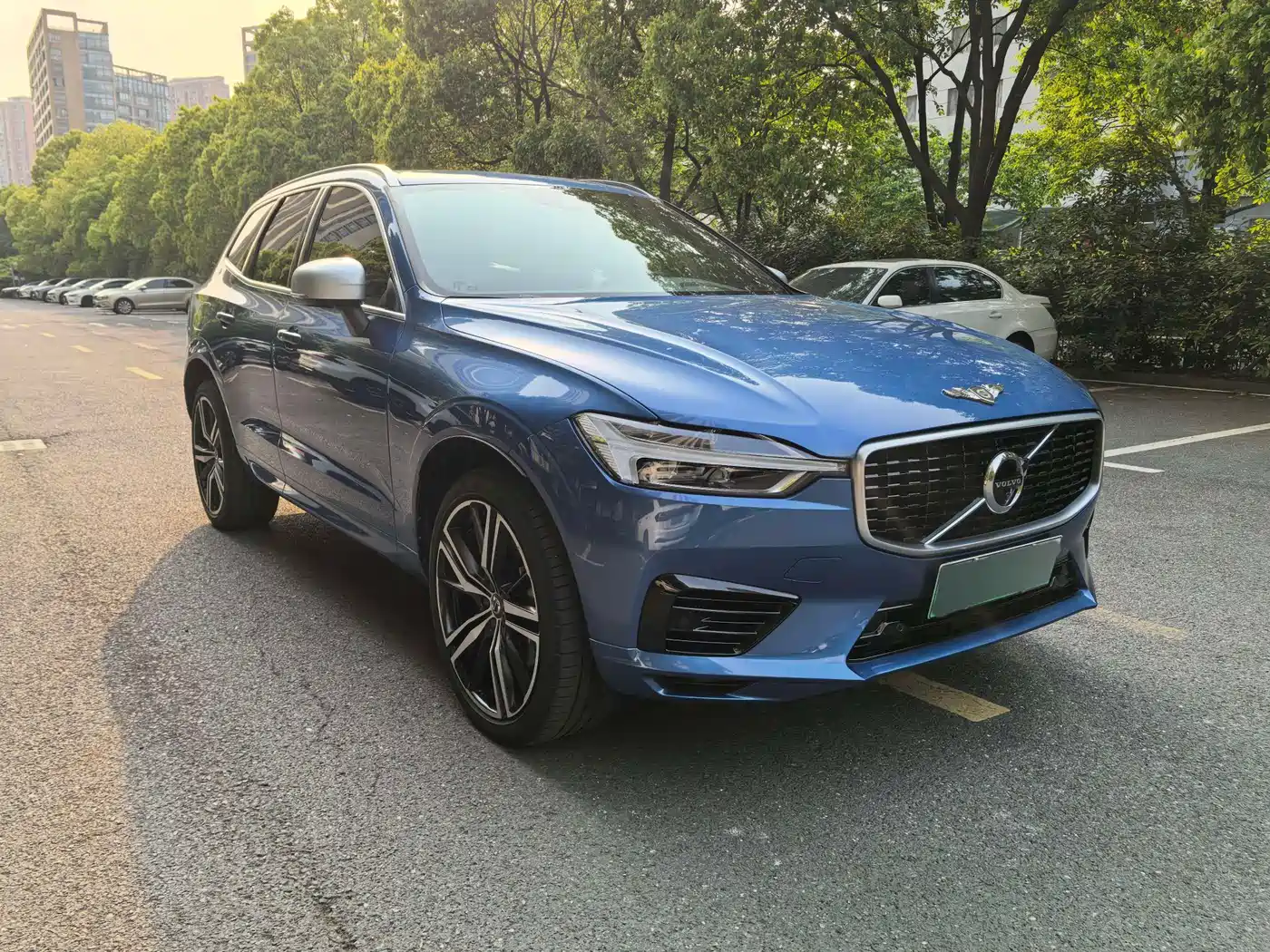 Volvo XC60 Plug-in Hybrid 2020 2019 T8 Twin Engine R-Design (China VI)