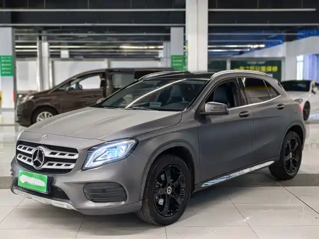 Mercedes-Benz GLA 2019 GLA 200 Fashion
