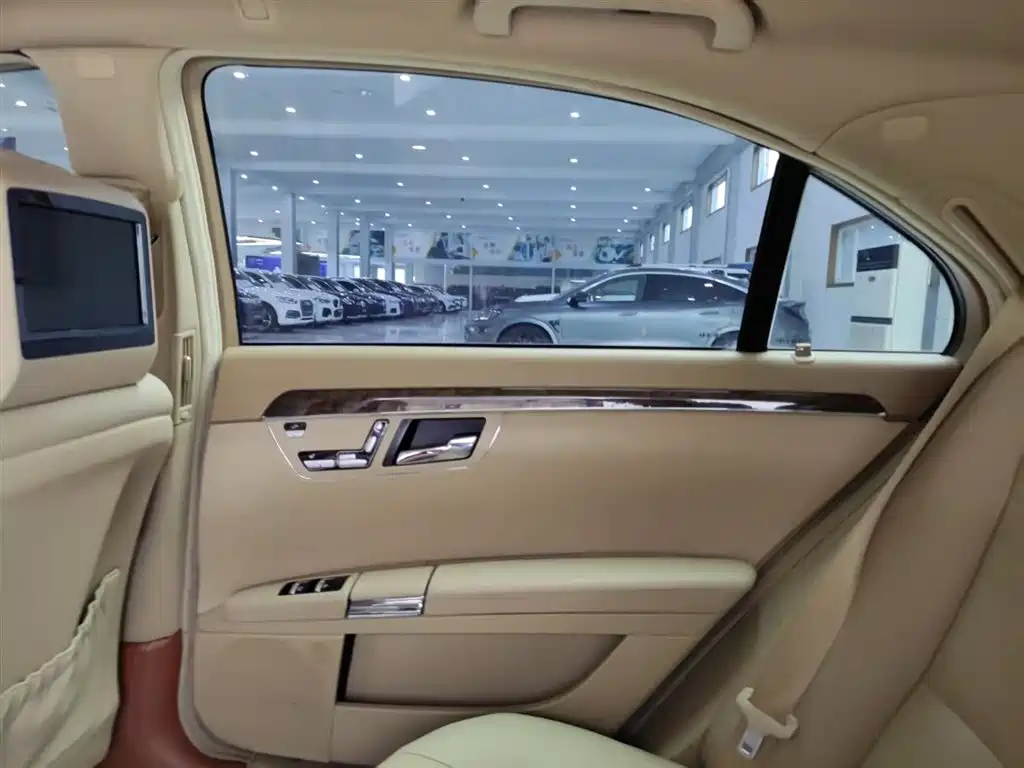 Mercedes-Benz S-Class 2012 S 300 L Business Grand Edition фото 20