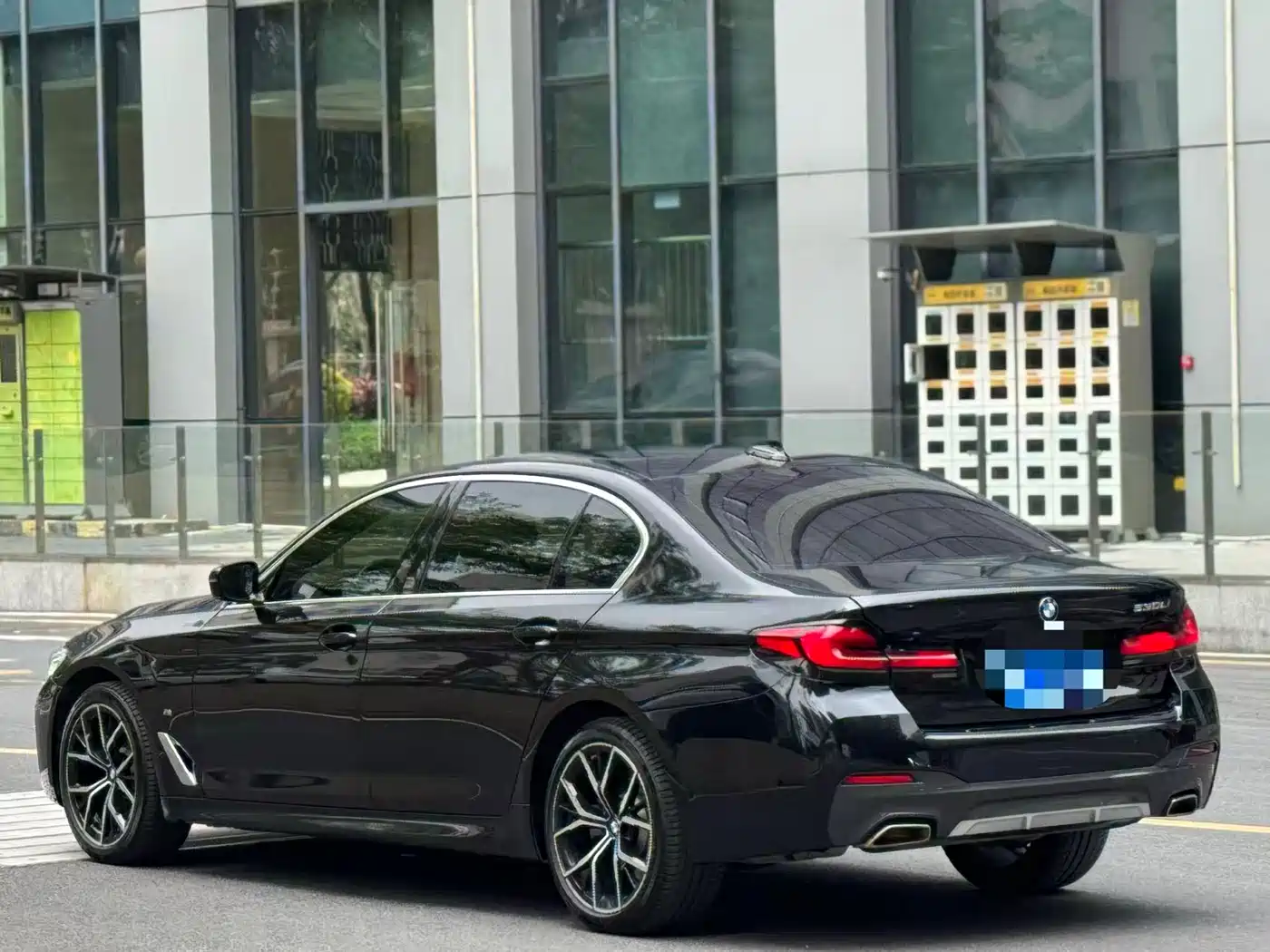 BMW 5 Series 2021 530Li Premium M Sport Package фото 4