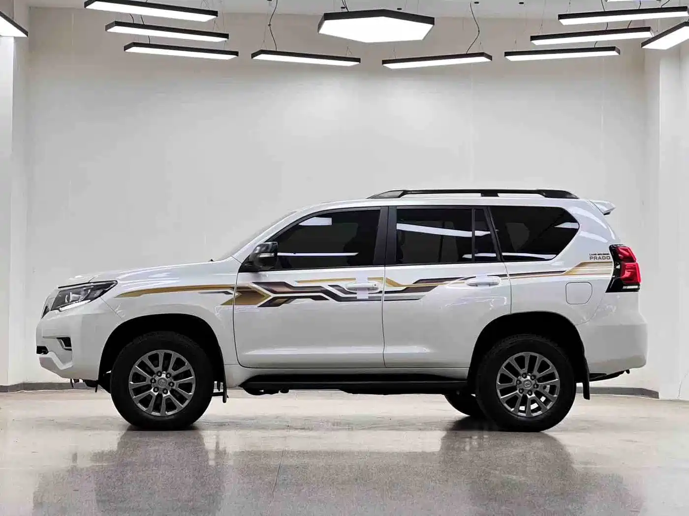 Фото 5 - Toyota Prado