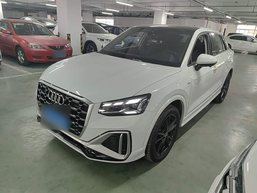 Audi Q2L
